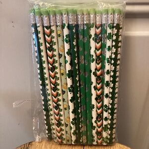 48 NEW ST. PATRICK’S DAY Wooden Pencils with Erasers Shamrocks Pot of Gold
